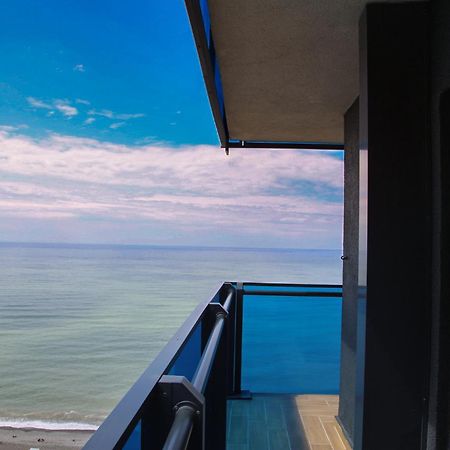 Orbi Twin Towers Aparthotel With Sea View Батуми Экстерьер фото