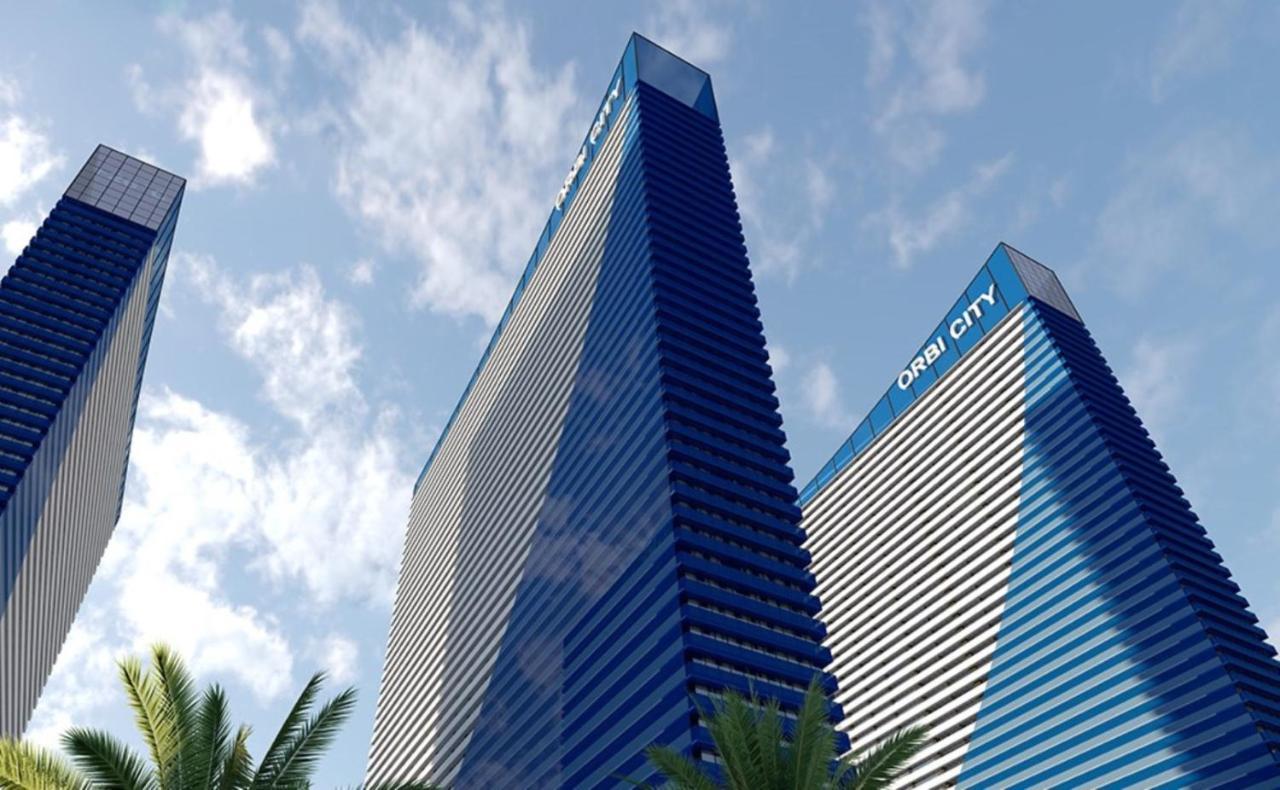 Orbi Twin Towers Aparthotel With Sea View Батуми Экстерьер фото
