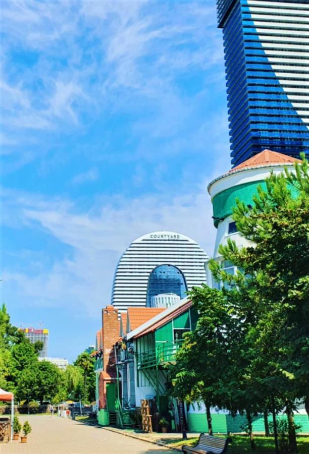 Orbi Twin Towers Aparthotel With Sea View Батуми Экстерьер фото