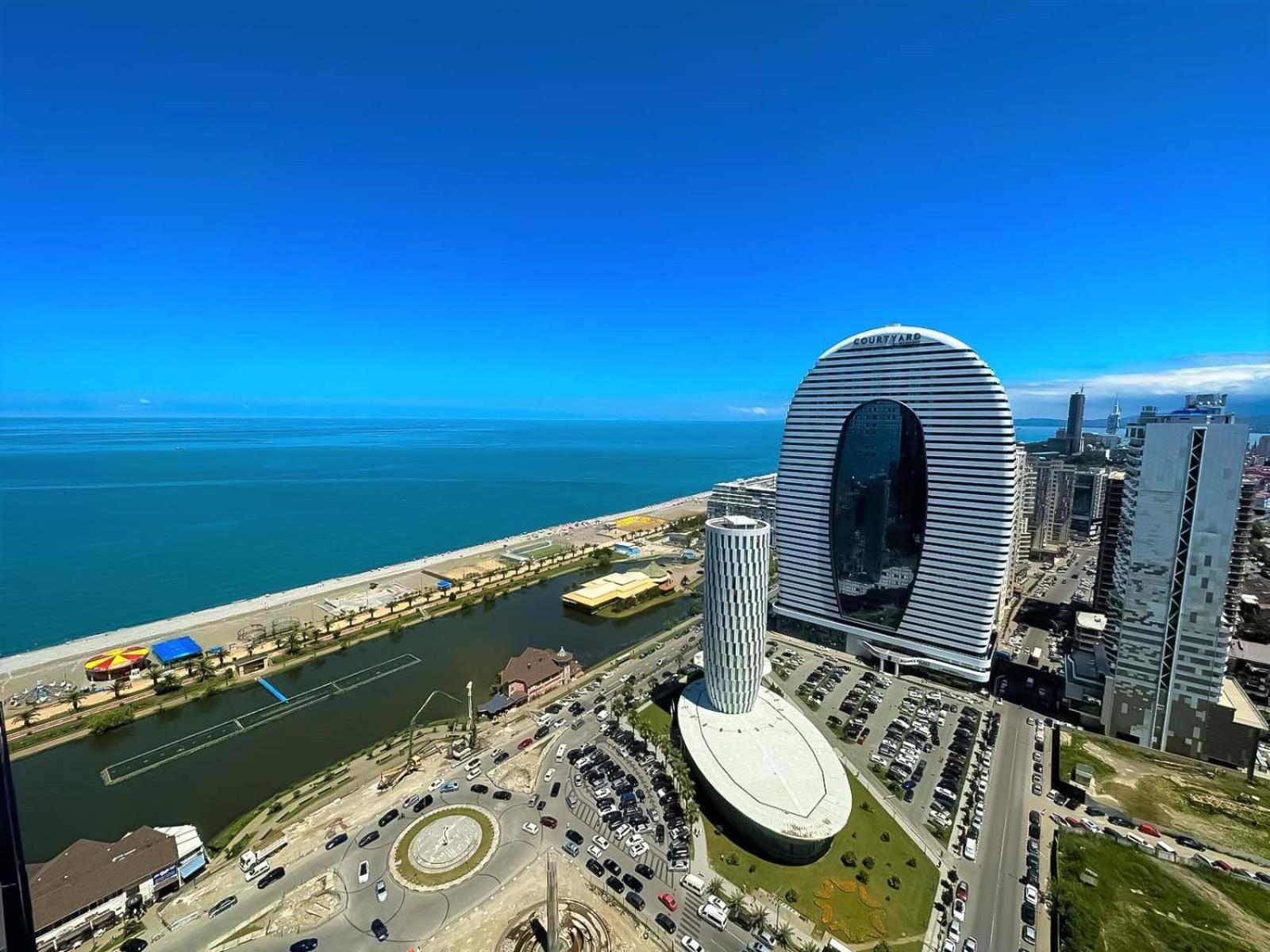 Orbi Twin Towers Aparthotel With Sea View Батуми Экстерьер фото