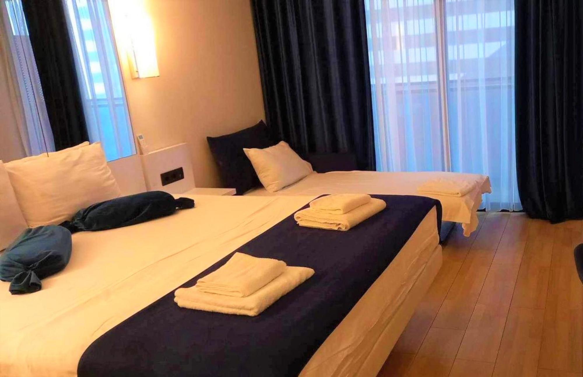 Orbi Twin Towers Aparthotel With Sea View Батуми Экстерьер фото