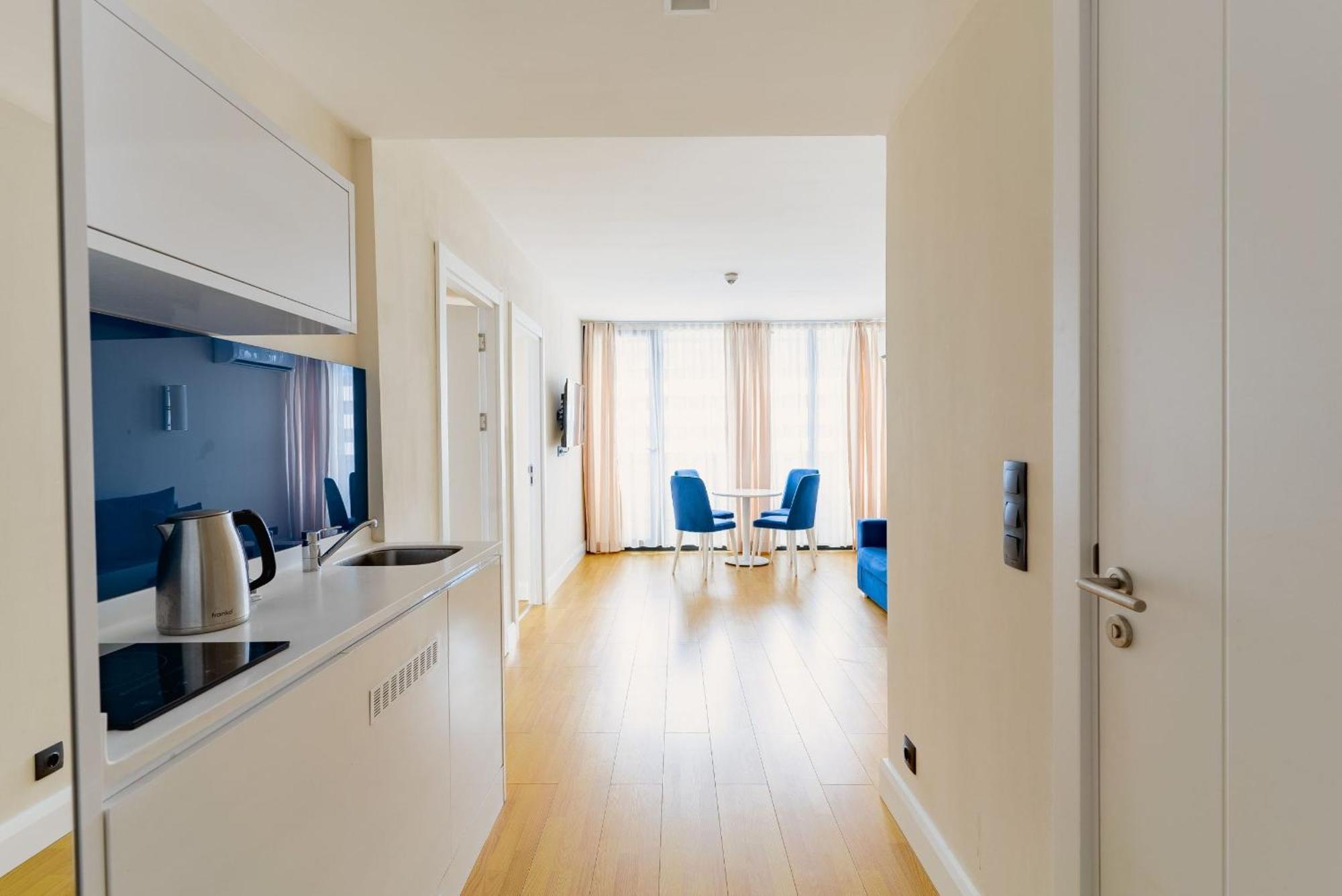 Orbi Twin Towers Aparthotel With Sea View Батуми Экстерьер фото