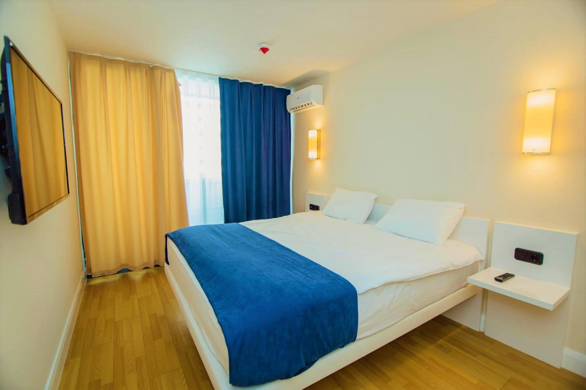 Orbi Twin Towers Aparthotel With Sea View Батуми Экстерьер фото