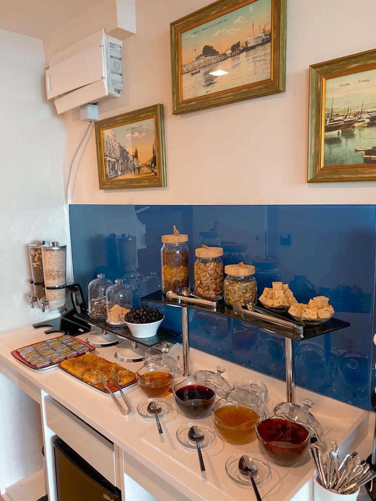 Orbi Twin Towers Aparthotel With Sea View Батуми Экстерьер фото